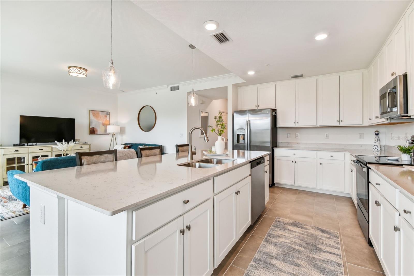 18114 Gawthrop Dr #106 Property Photo 6