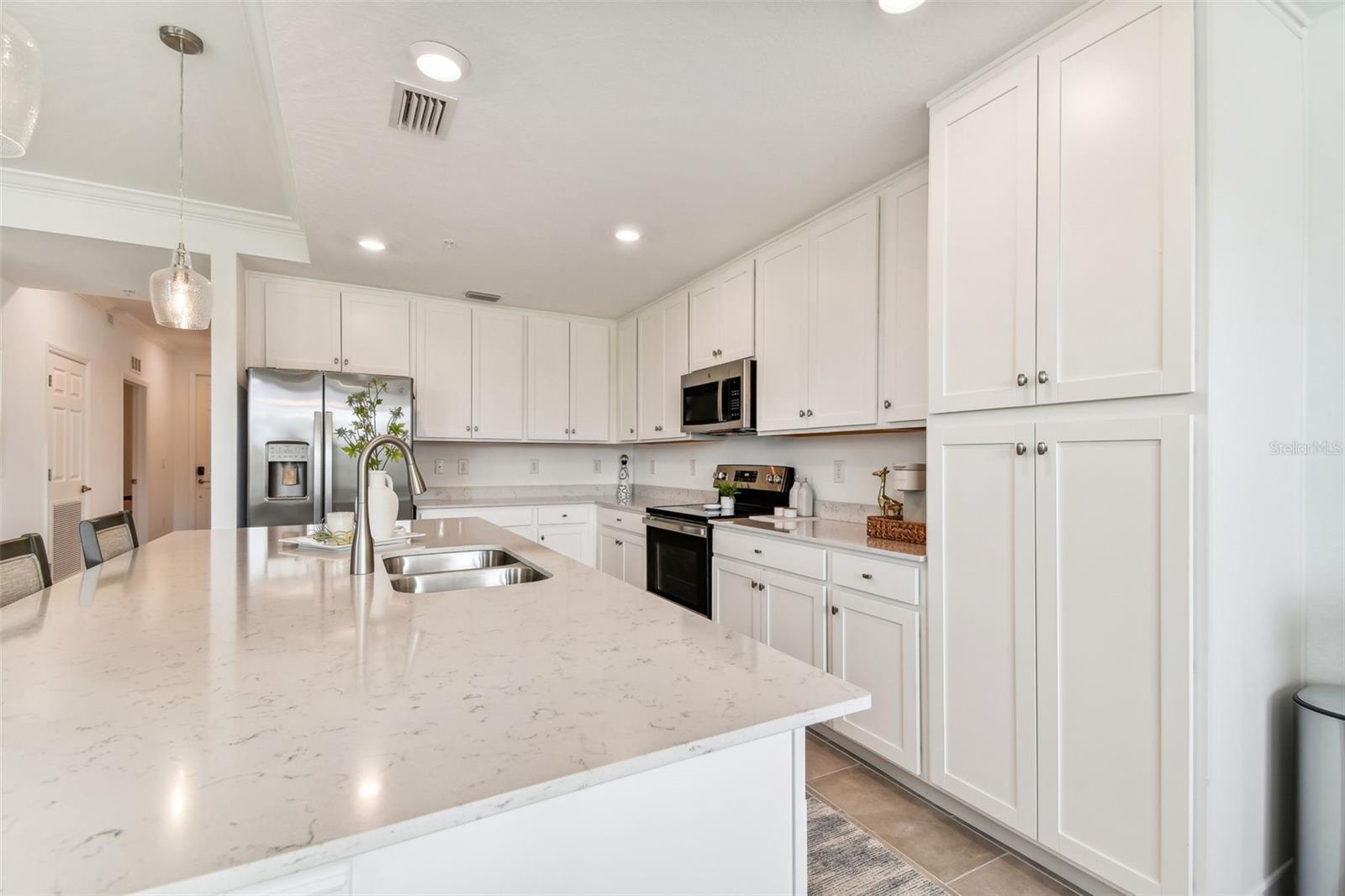 18114 Gawthrop Dr #106 Property Photo 12