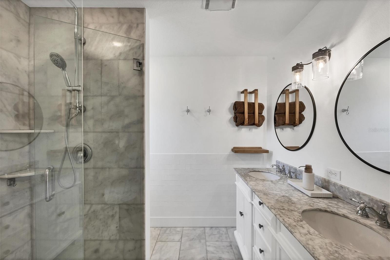 710 Hancock Ave Property Photo 16