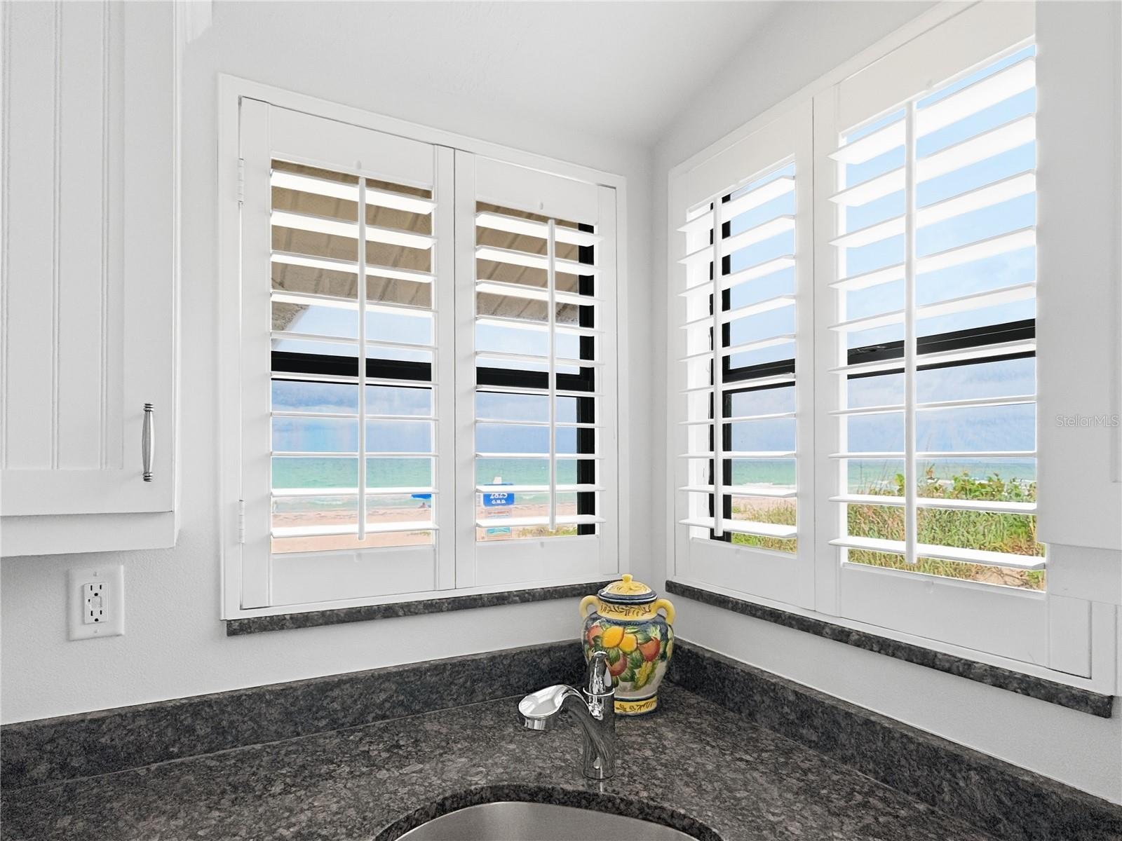 2823 Gulf Of Mexico Dr Property Photo 10