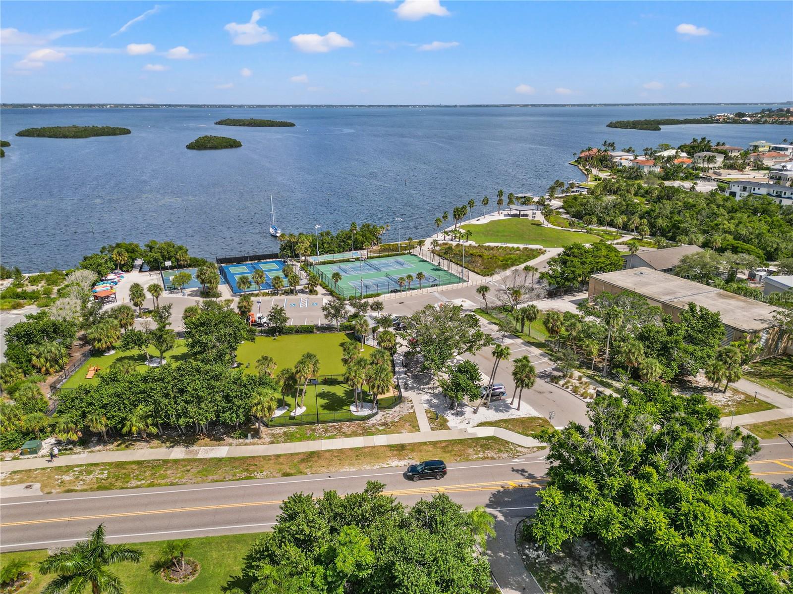 2823 Gulf Of Mexico Dr Property Photo 46