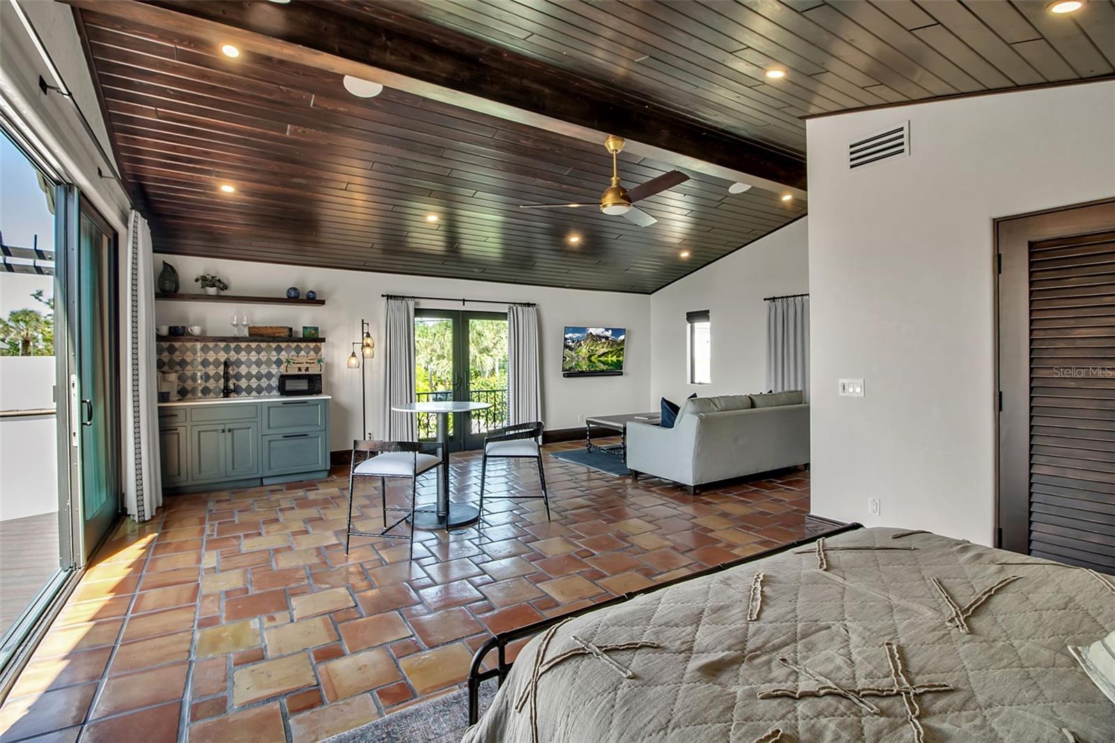 121 N Casey Key Rd Property Photo 49