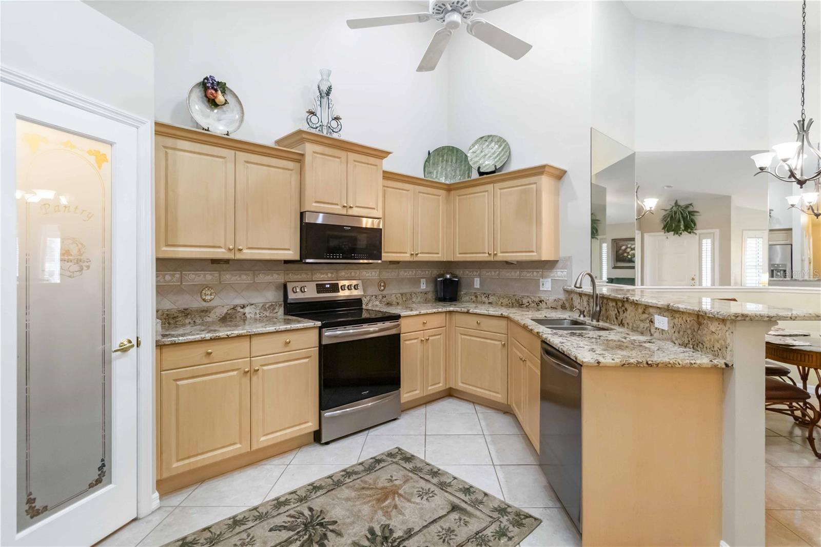 4161 Fairway Dr Property Photo 9