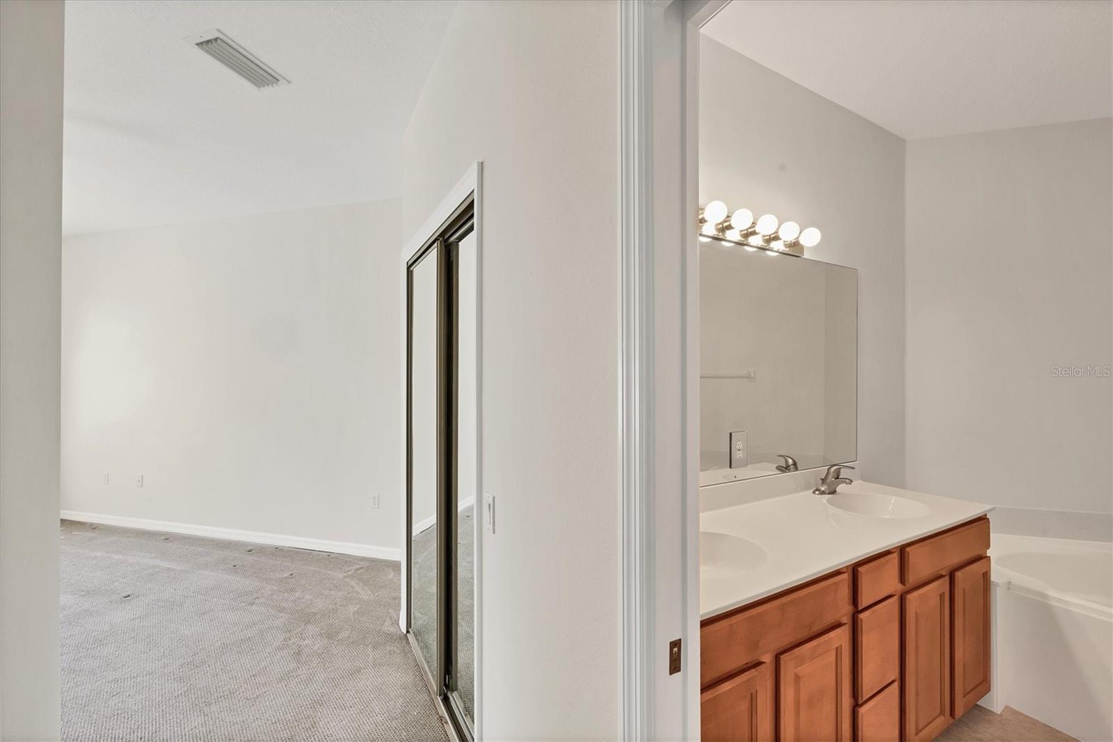 7151 Prosperity Cir #308 Property Photo 26