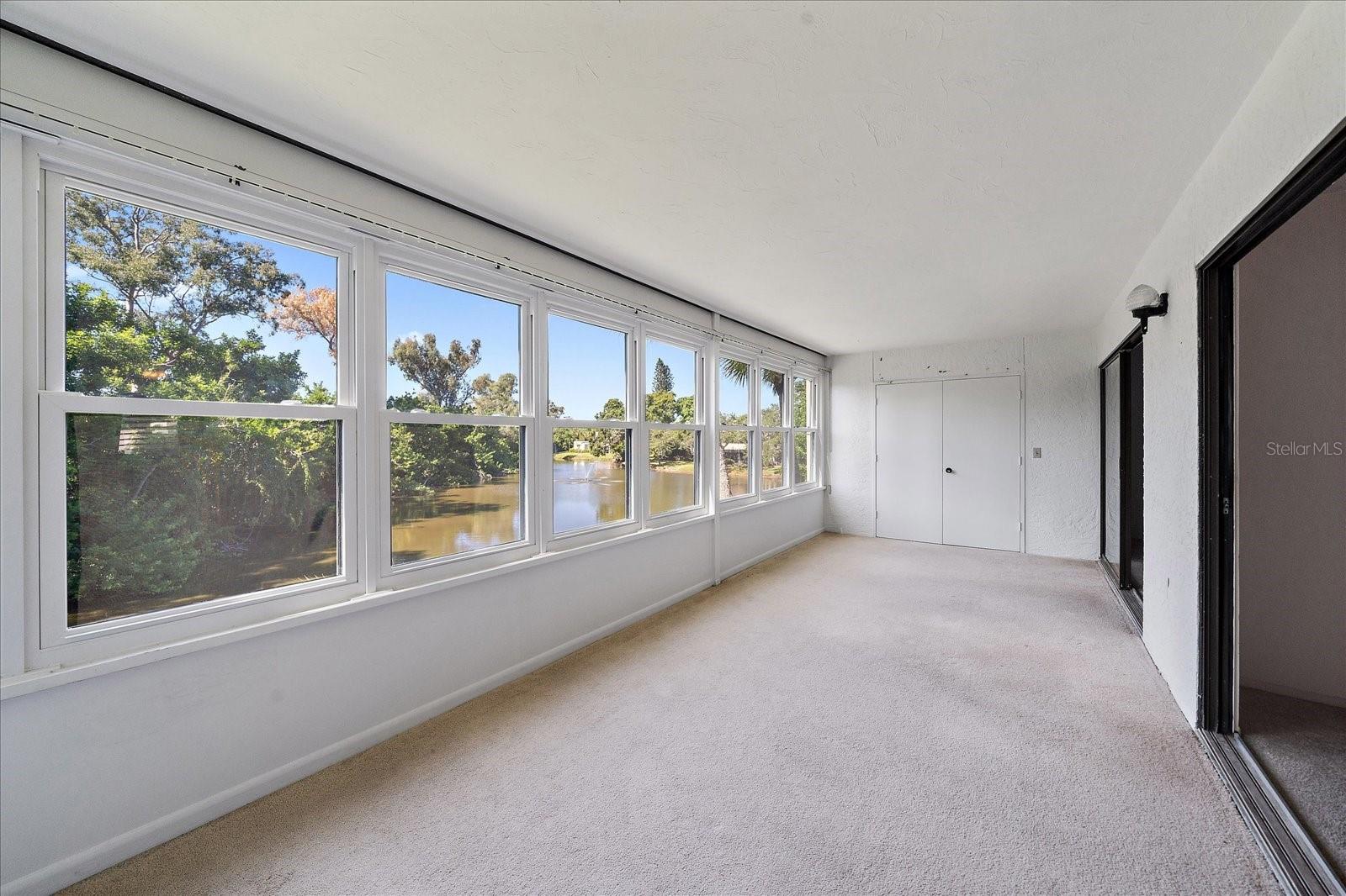 182 Pineneedle Dr Property Photo 4