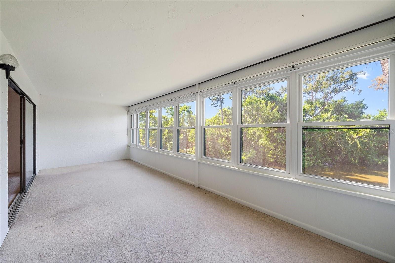 182 Pineneedle Dr Property Photo 6