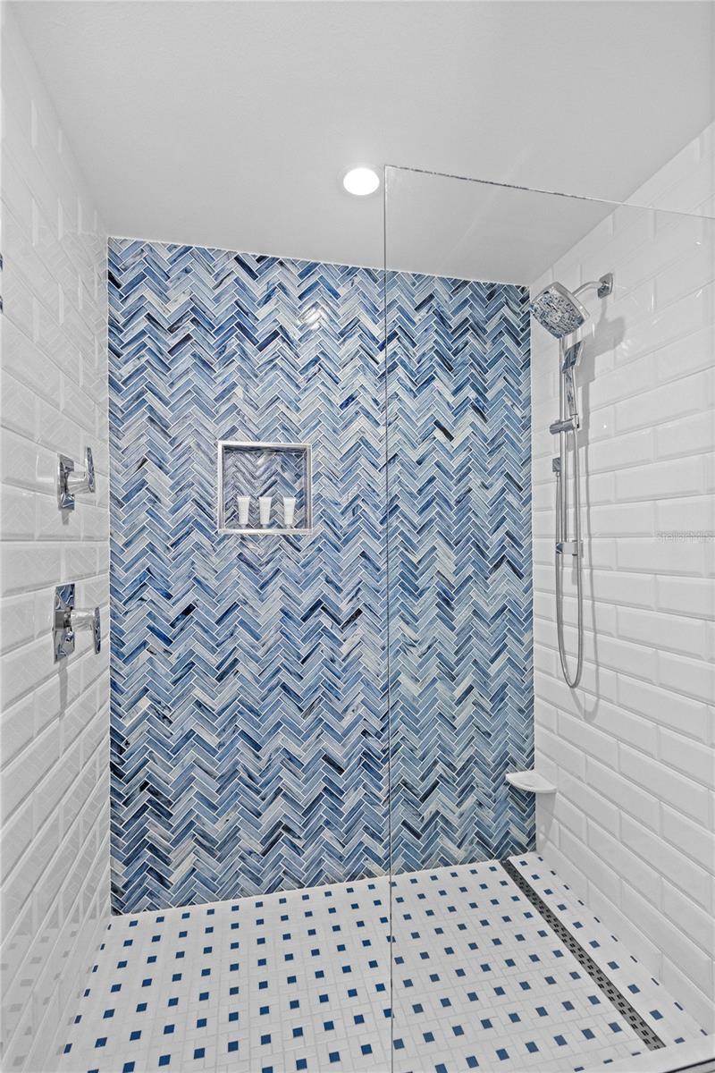230 Sands Point Rd #3205 Property Photo 20
