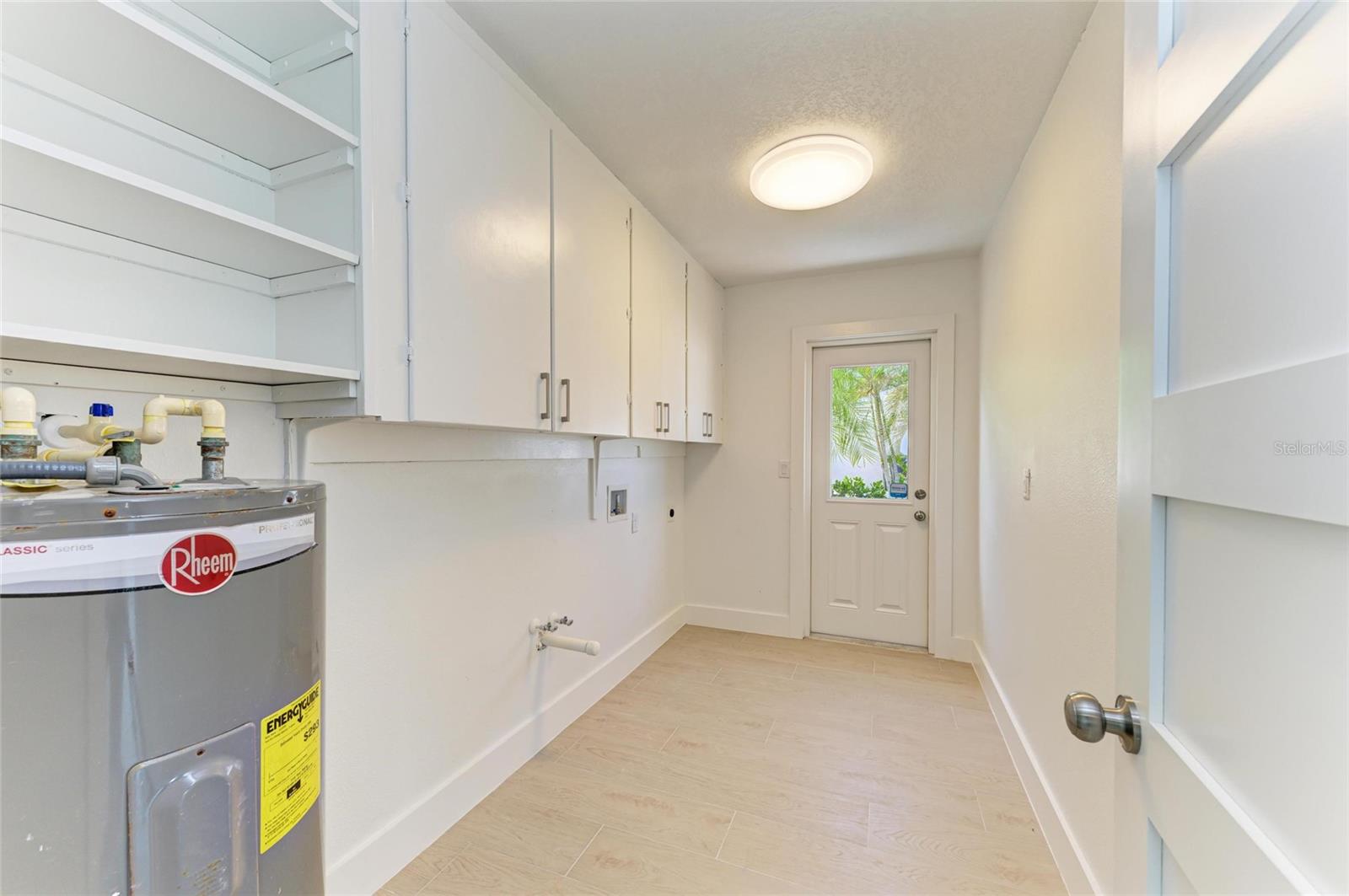 4412 Dolphin Ln Property Photo 31