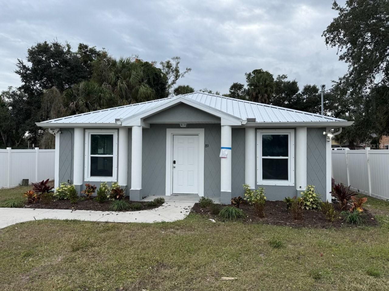 89 W Imogene St Property Photo 1