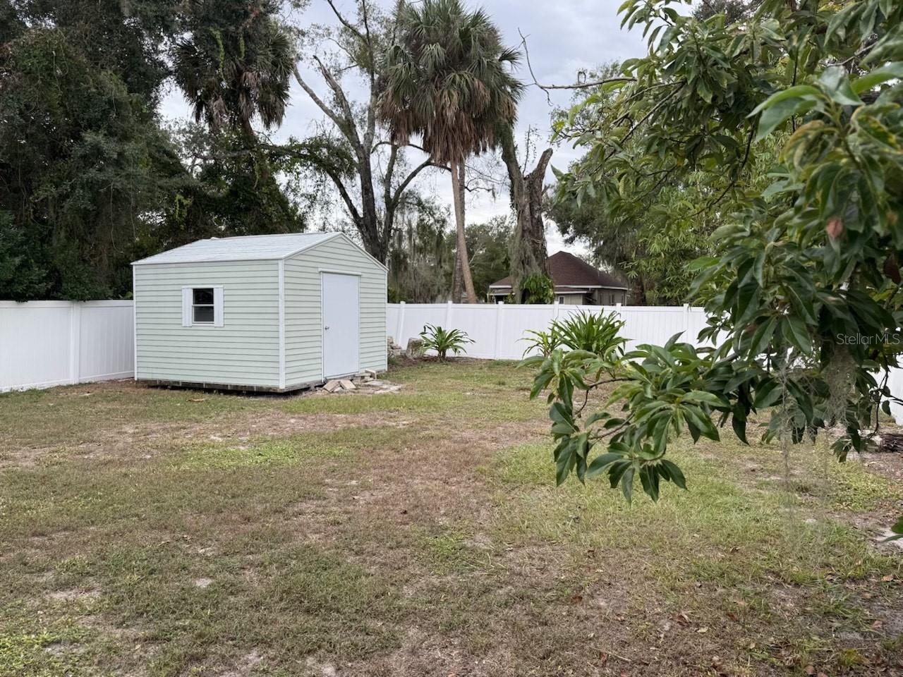 89 W Imogene St Property Photo 18
