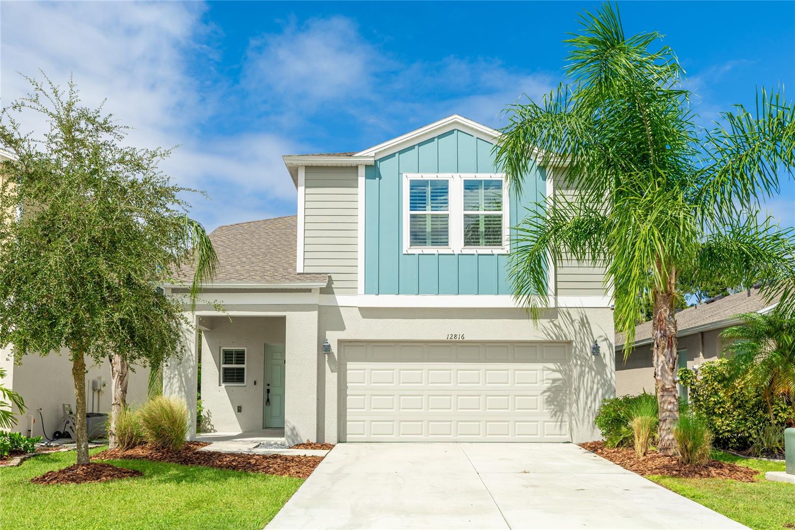 12816 Oak Hill Way Property Photo 1