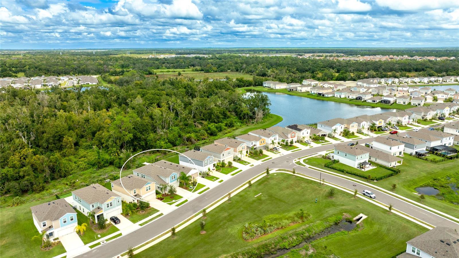 12816 Oak Hill Way Property Photo 3