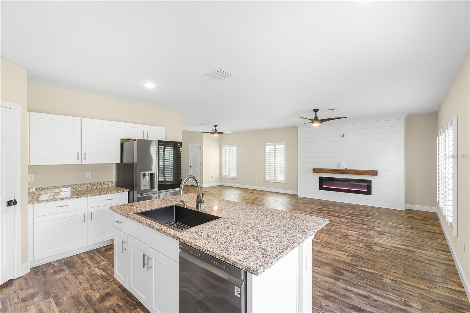 12816 Oak Hill Way Property Photo 12