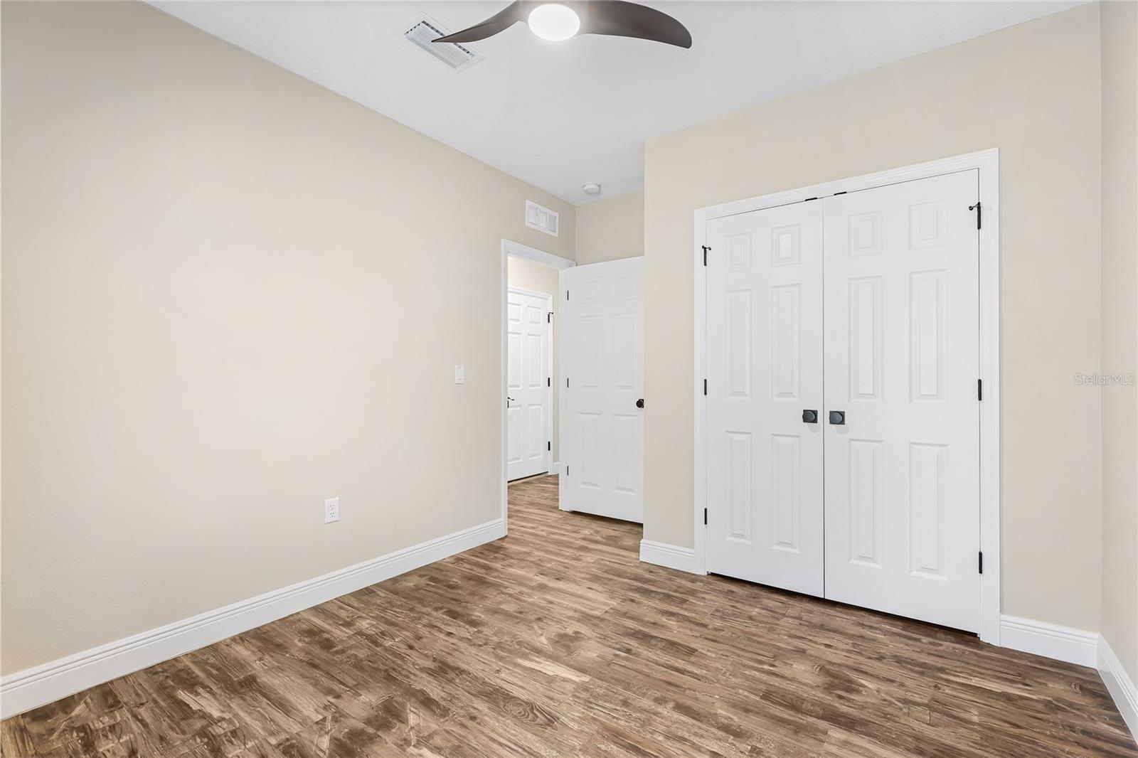 12816 Oak Hill Way Property Photo 15