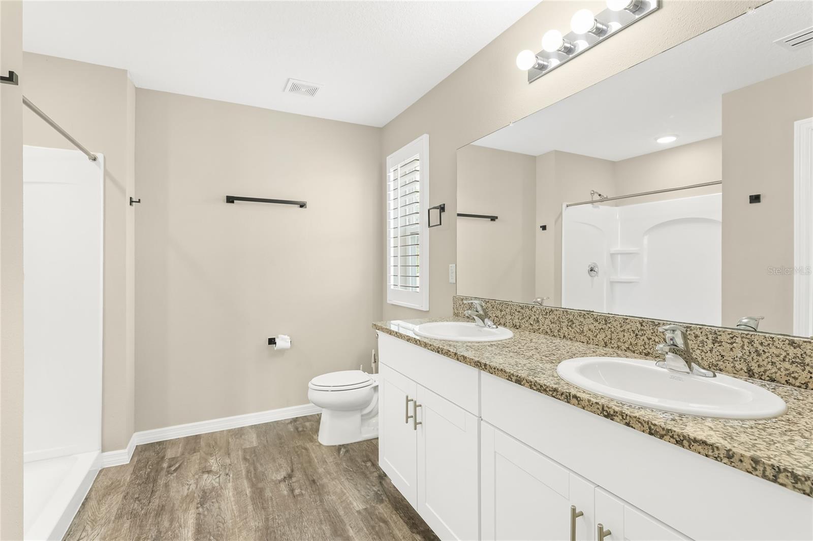 12816 Oak Hill Way Property Photo 22