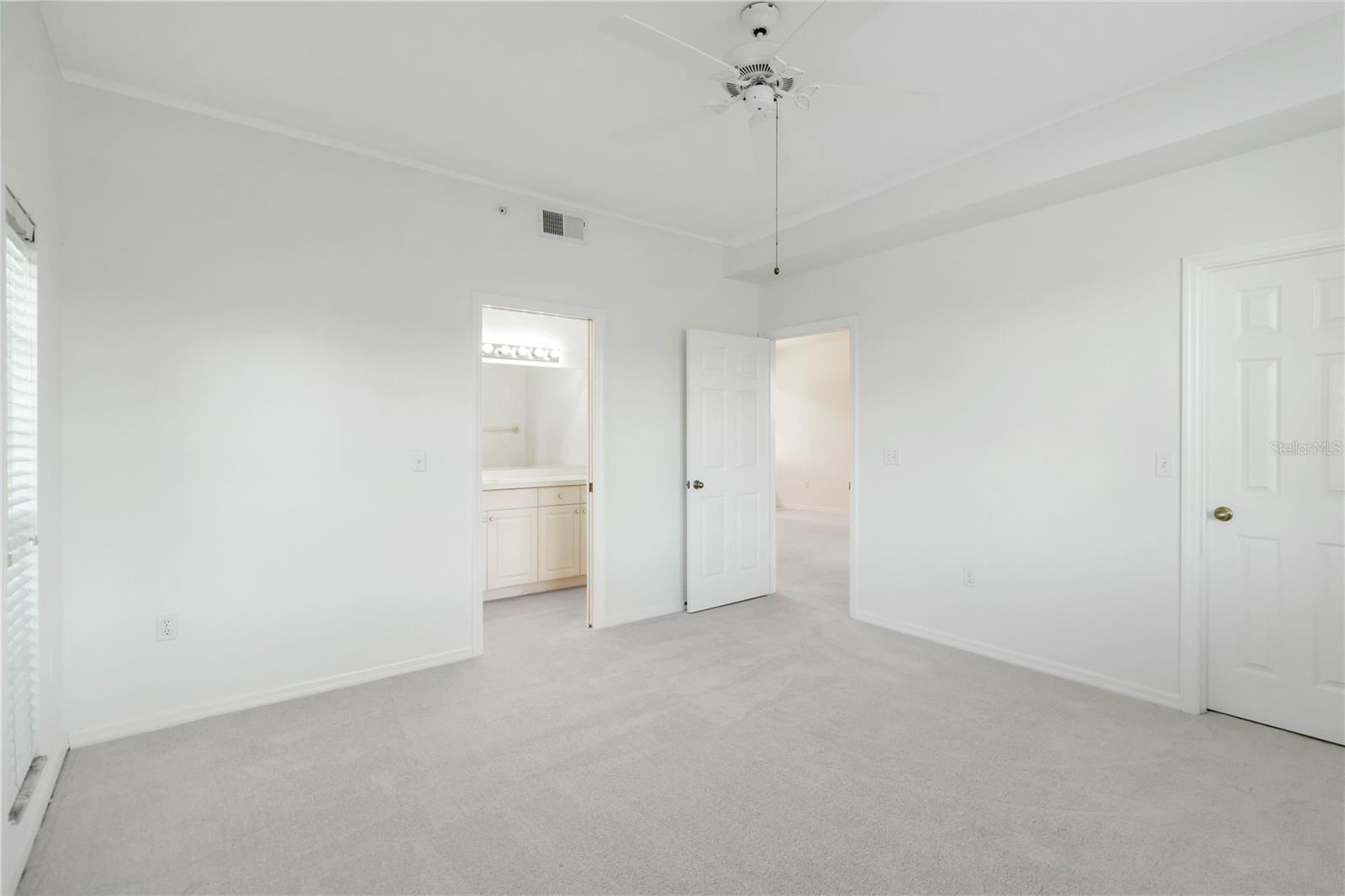 8350 Wingate Dr #917 Property Photo 15