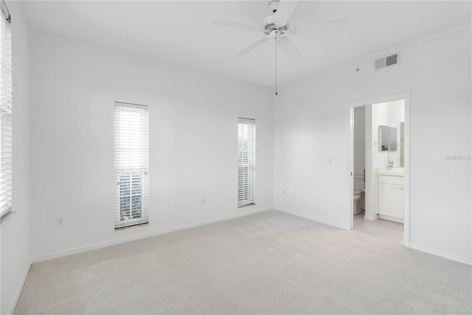 8350 Wingate Dr #917 Property Photo 16