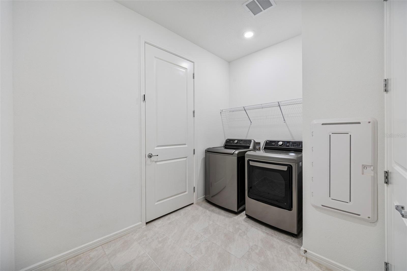 11237 Rolling Fork Trl Property Photo 19