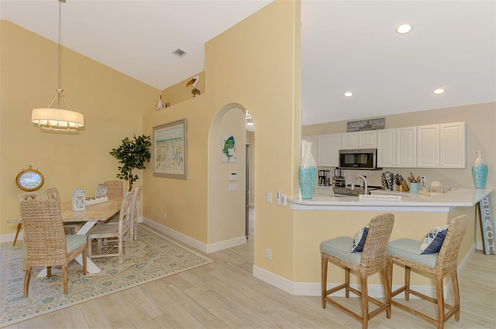 320 Bermuda Ct Property Photo 21