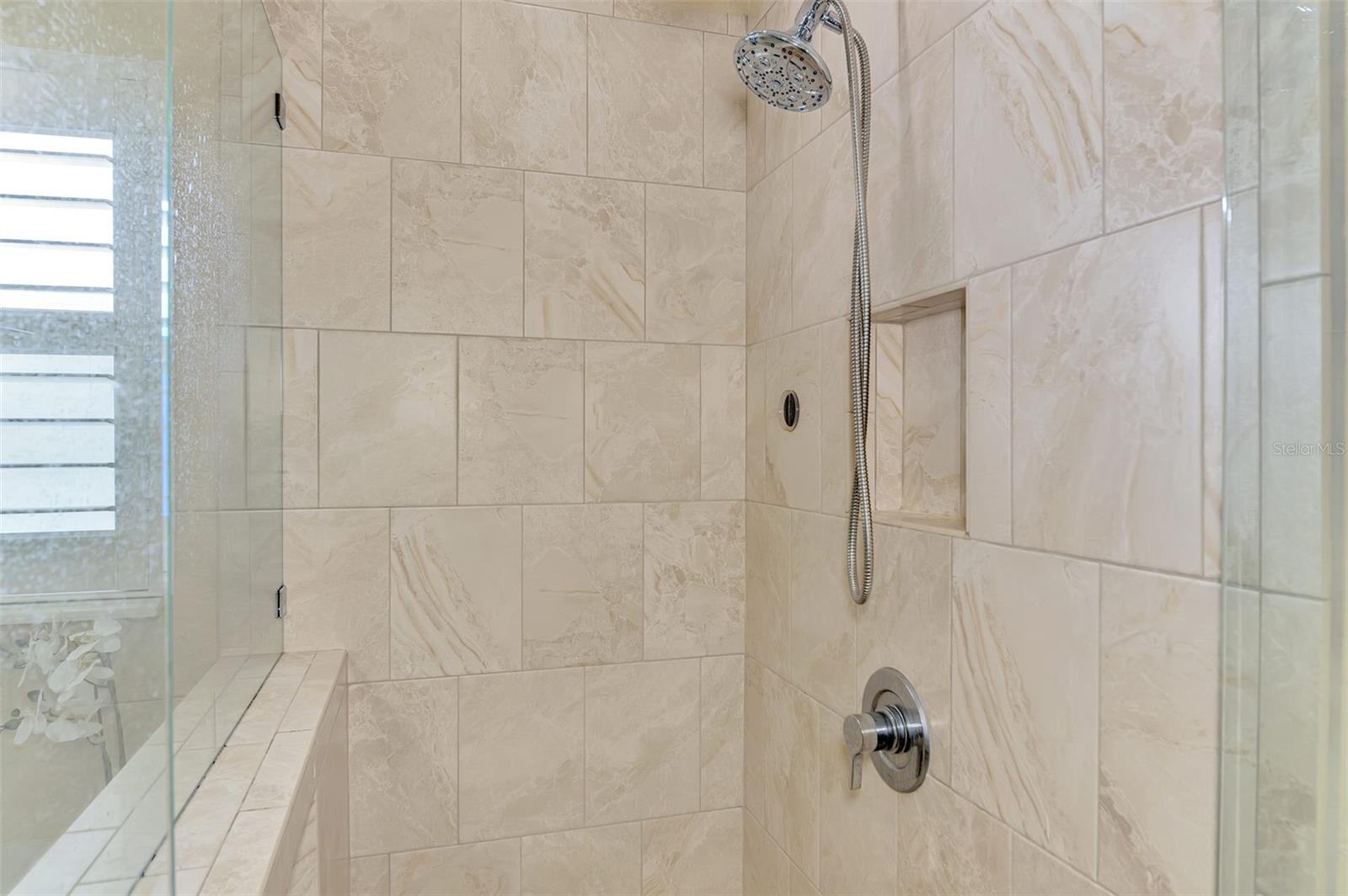 320 Bermuda Ct Property Photo 35