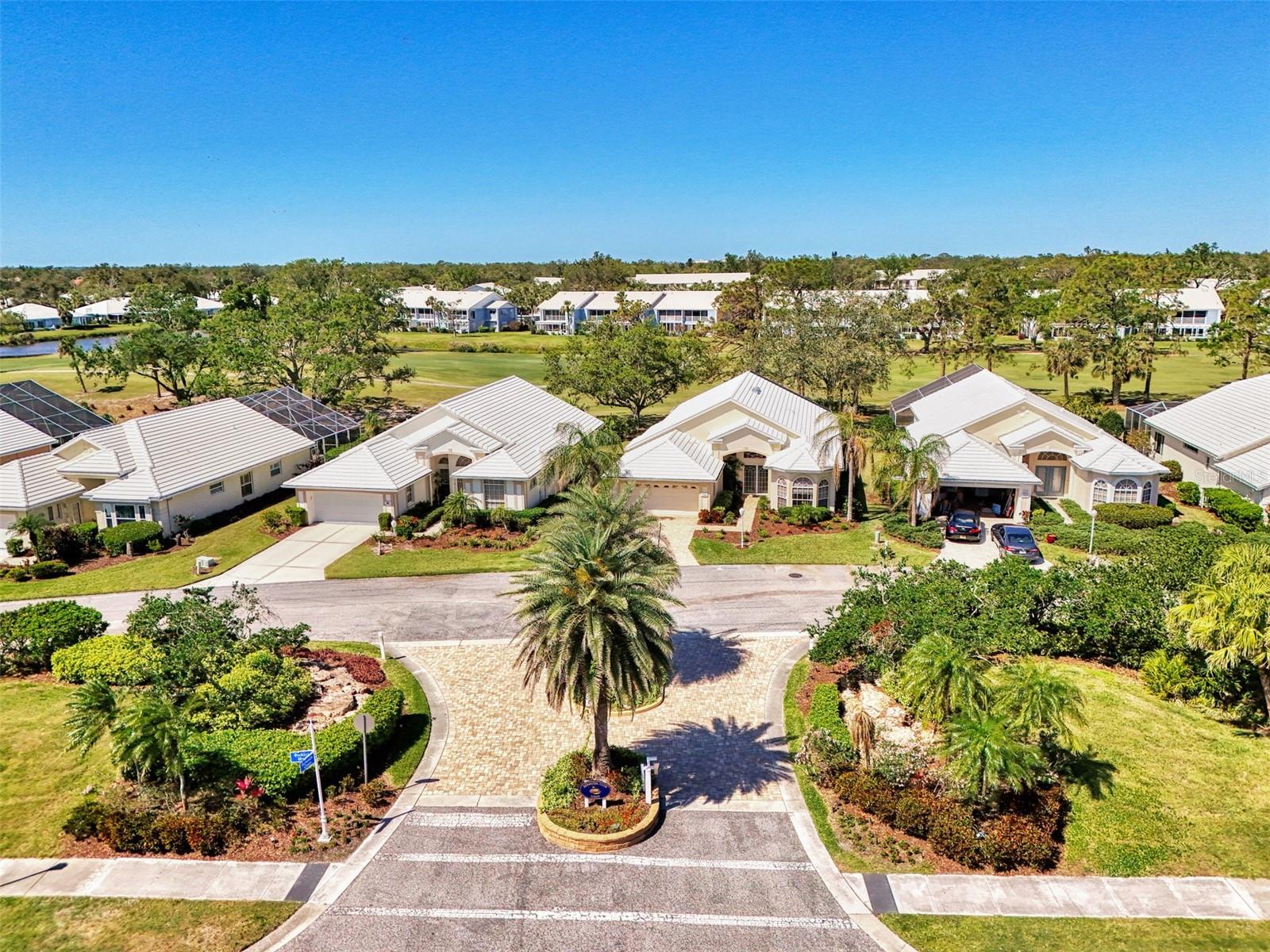 320 Bermuda Ct Property Photo 54