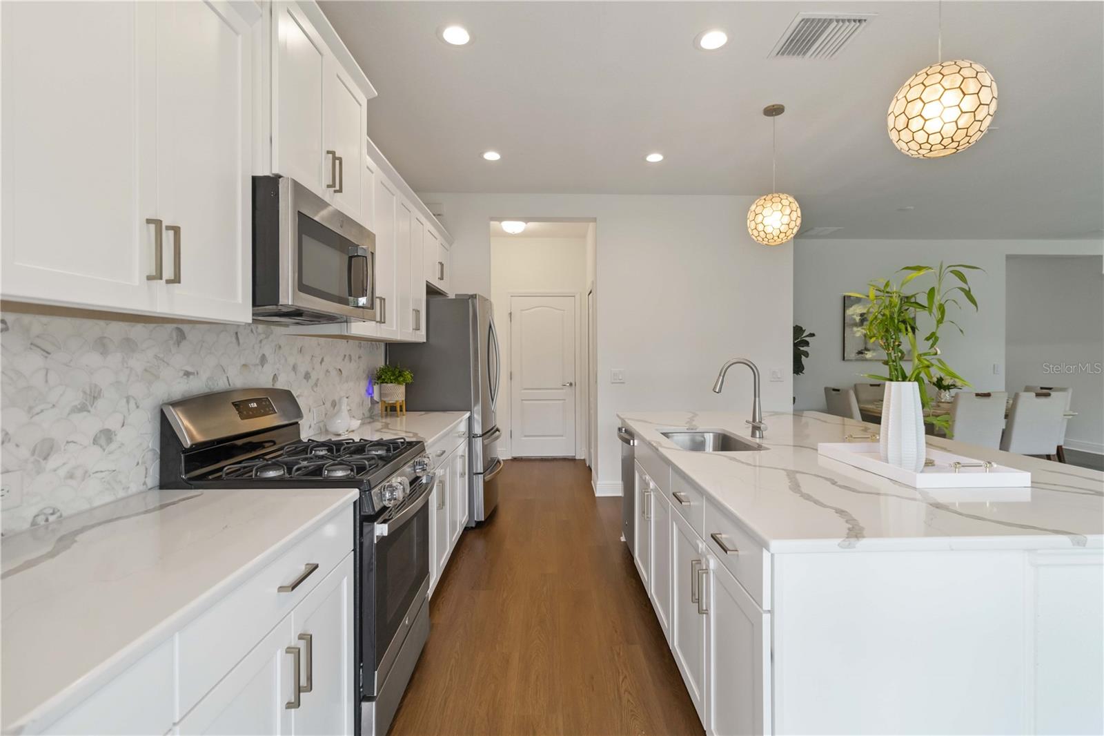 10109 Canaveral Cir Property Photo 24