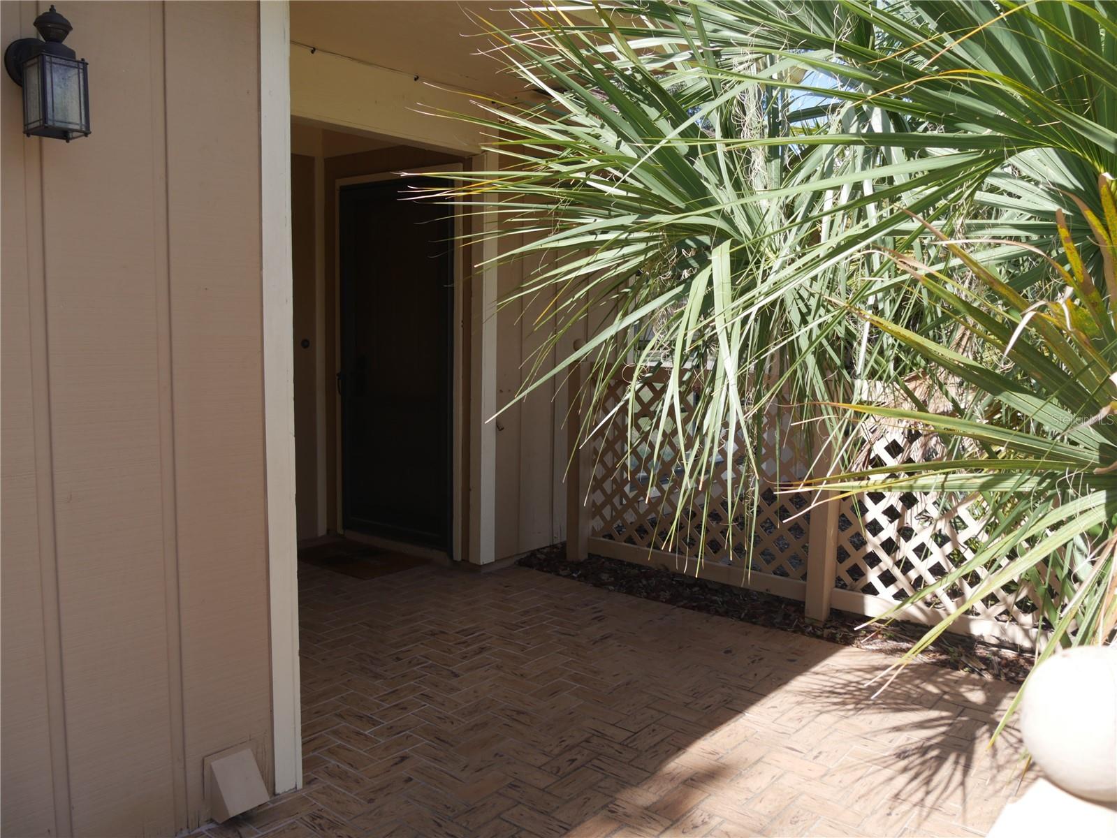 3026 Vinson Ave Property Photo 2