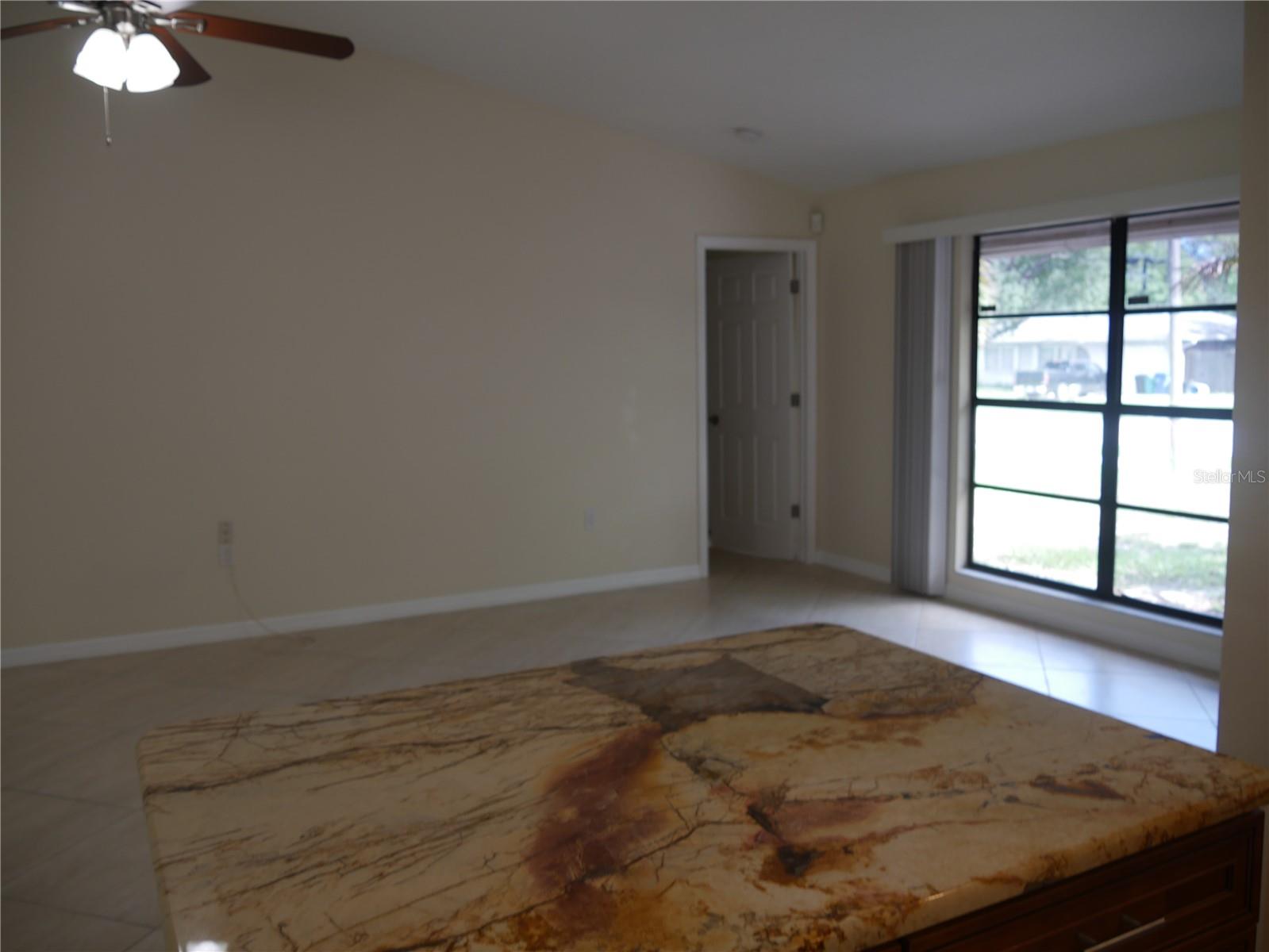 3026 Vinson Ave Property Photo 5