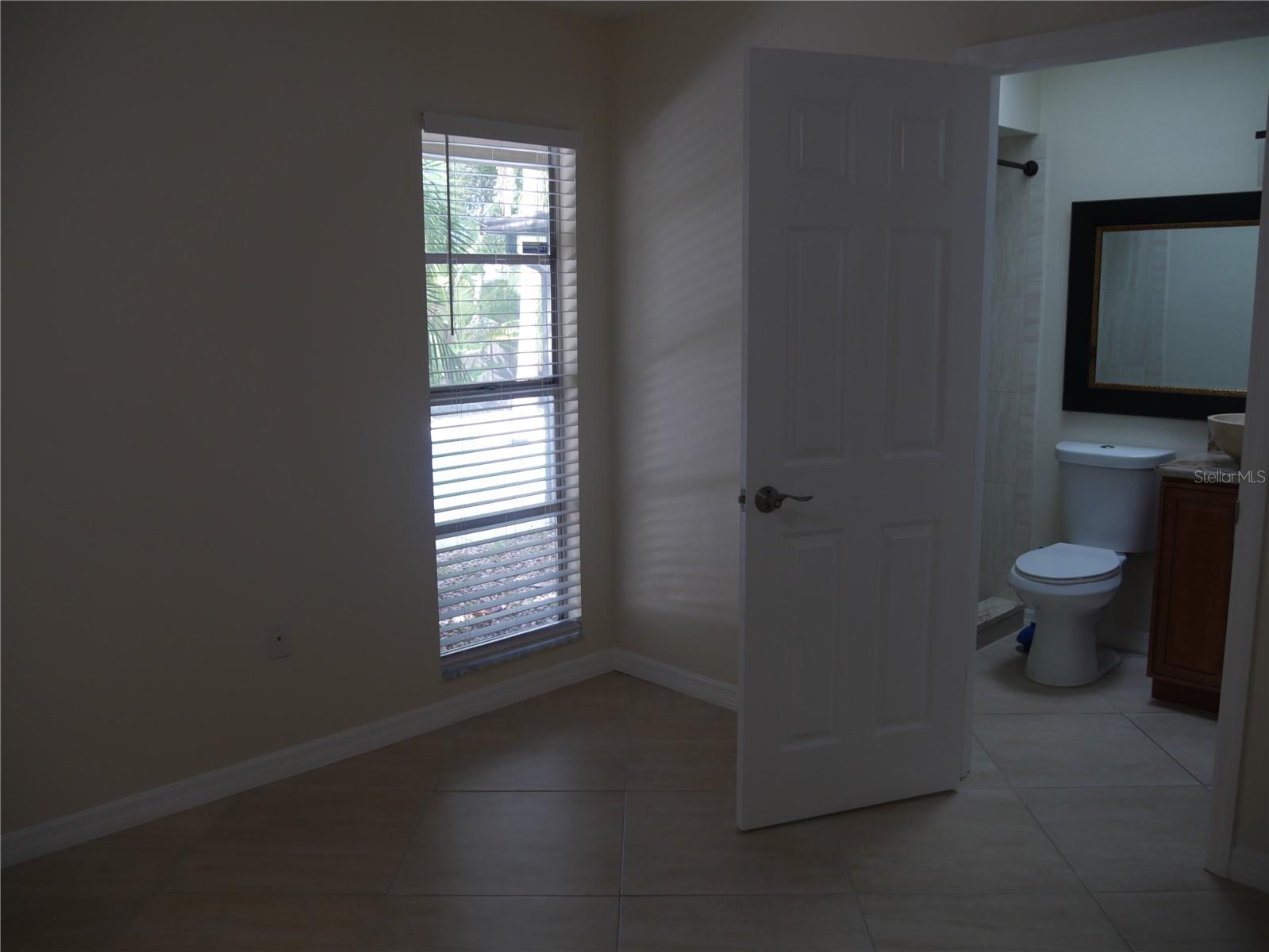 3026 Vinson Ave Property Photo 8