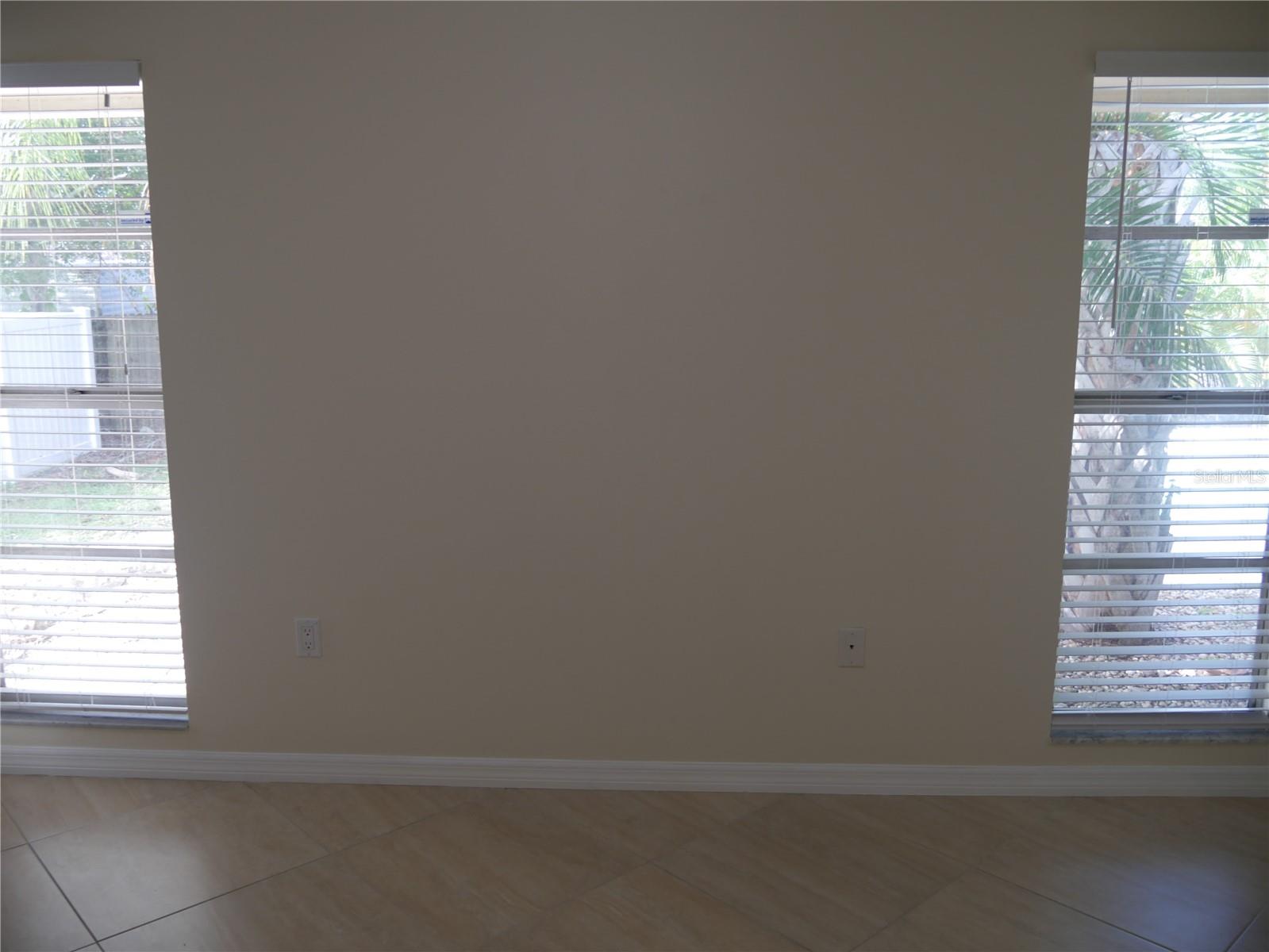 3026 Vinson Ave Property Photo 10