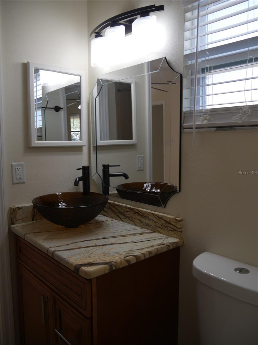 3026 Vinson Ave Property Photo 14