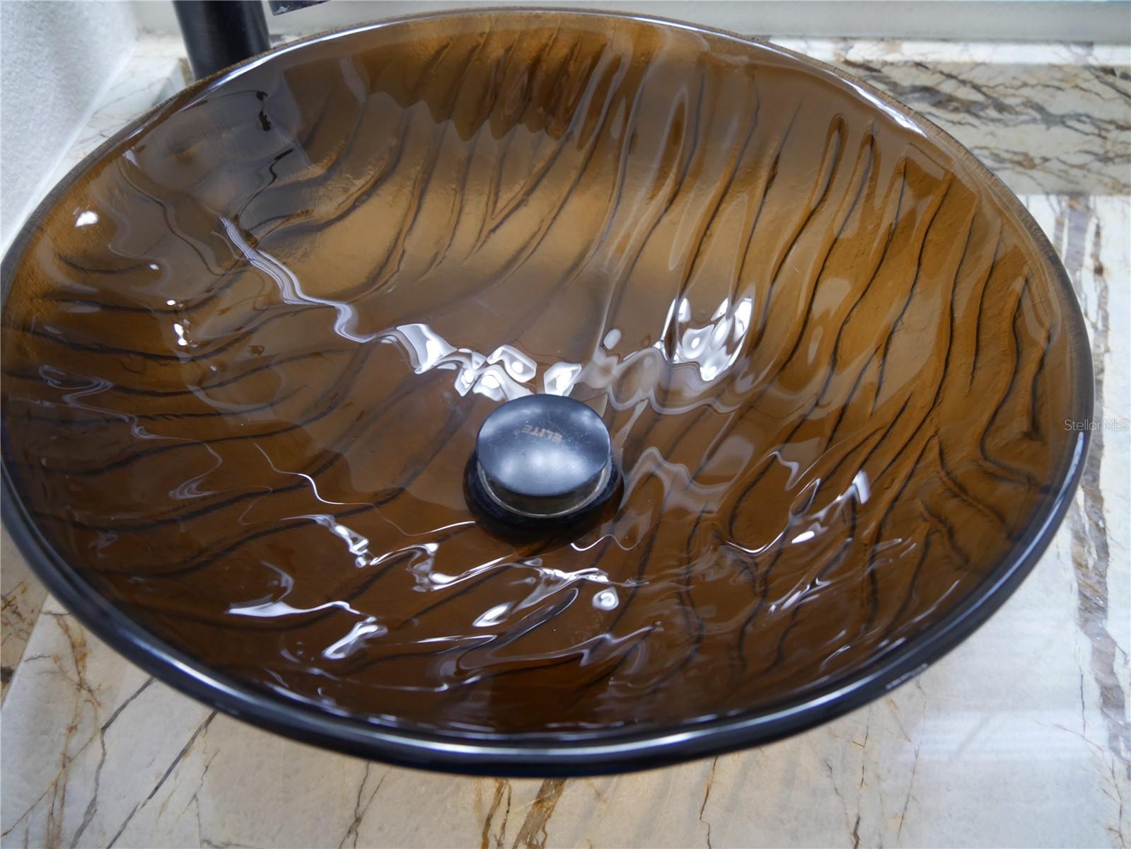 3026 Vinson Ave Property Photo 17