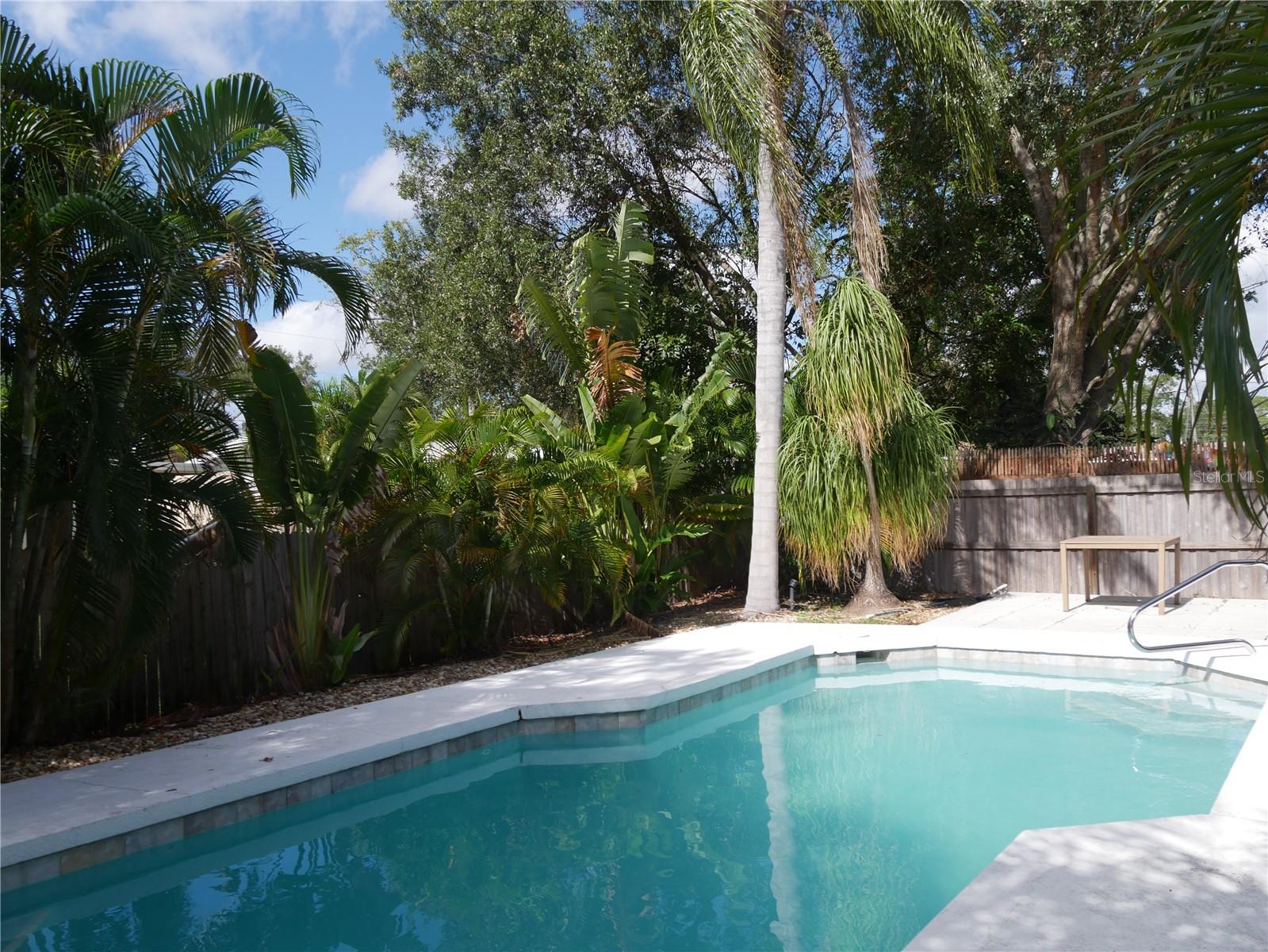 3026 Vinson Ave Property Photo 20