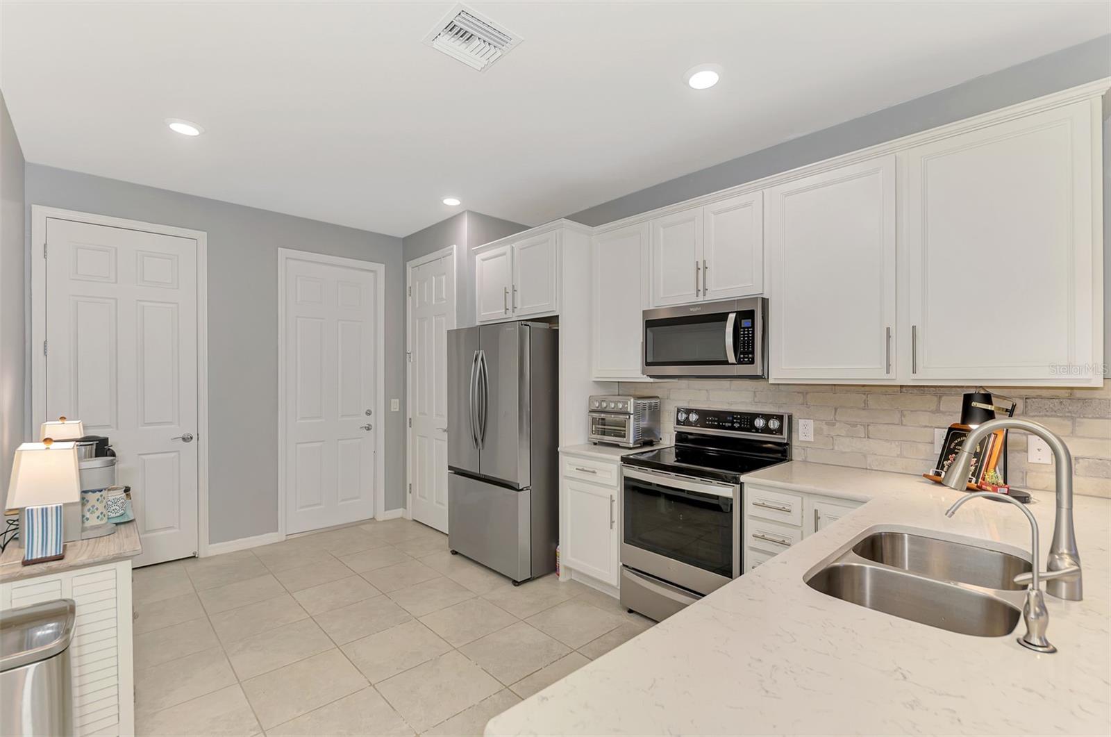 18819 Lanuvio St Property Photo 22