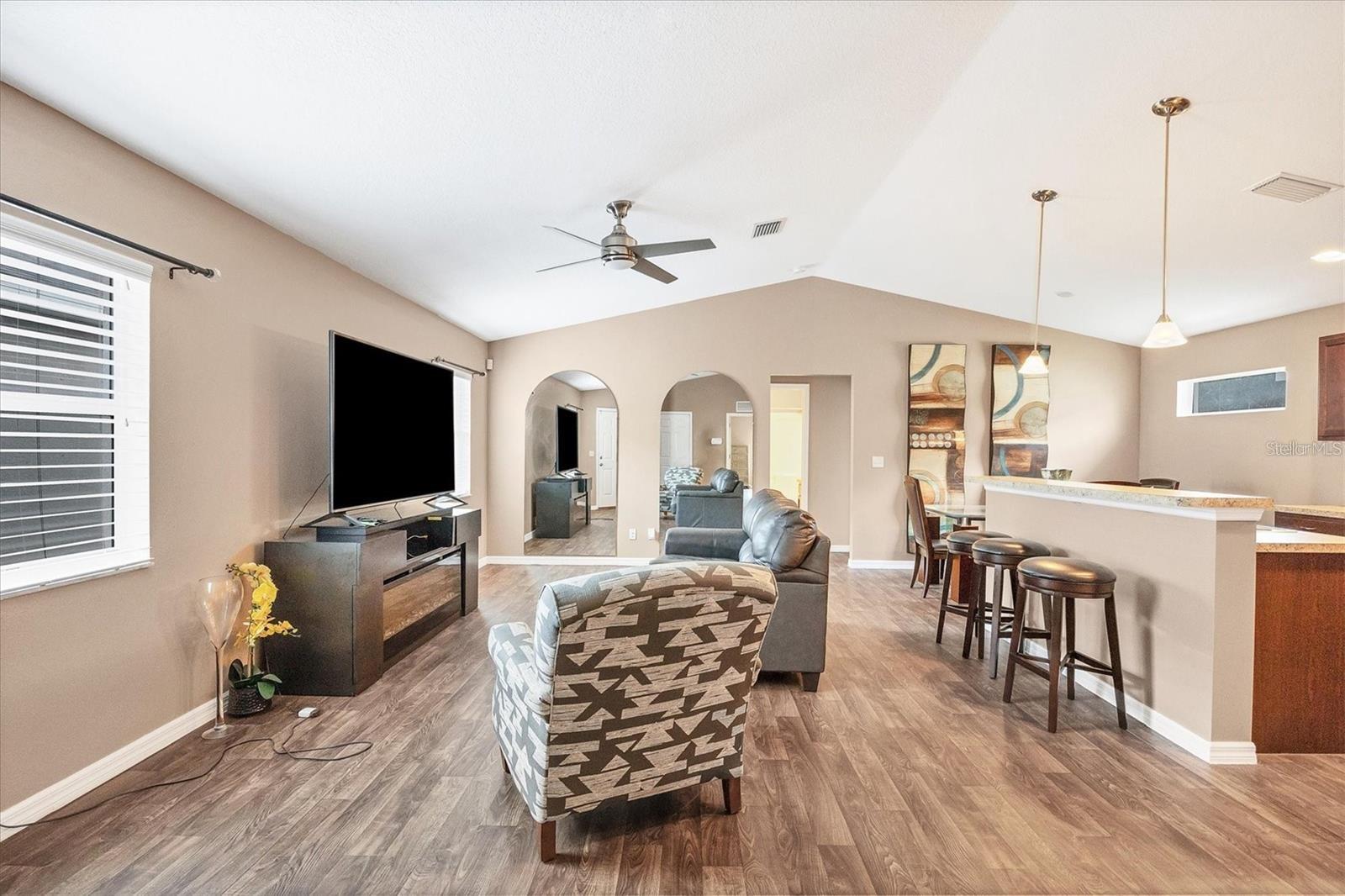 4032 11th St E Property Photo 7