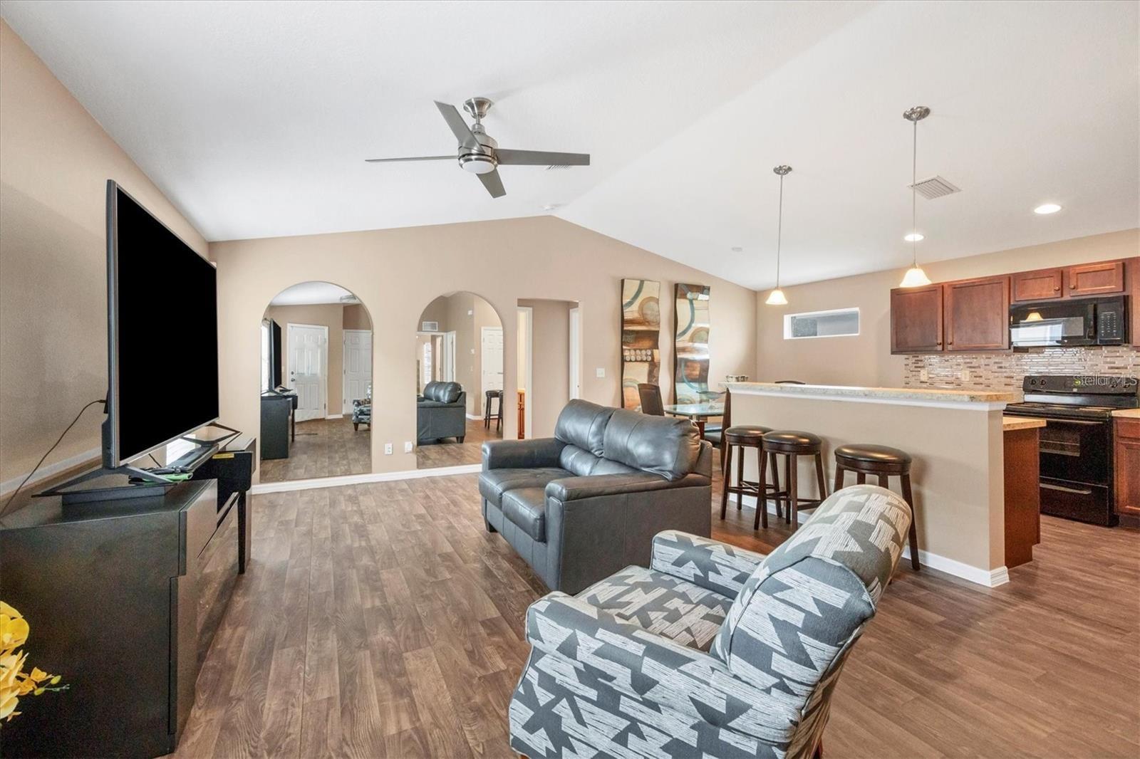 4032 11th St E Property Photo 8