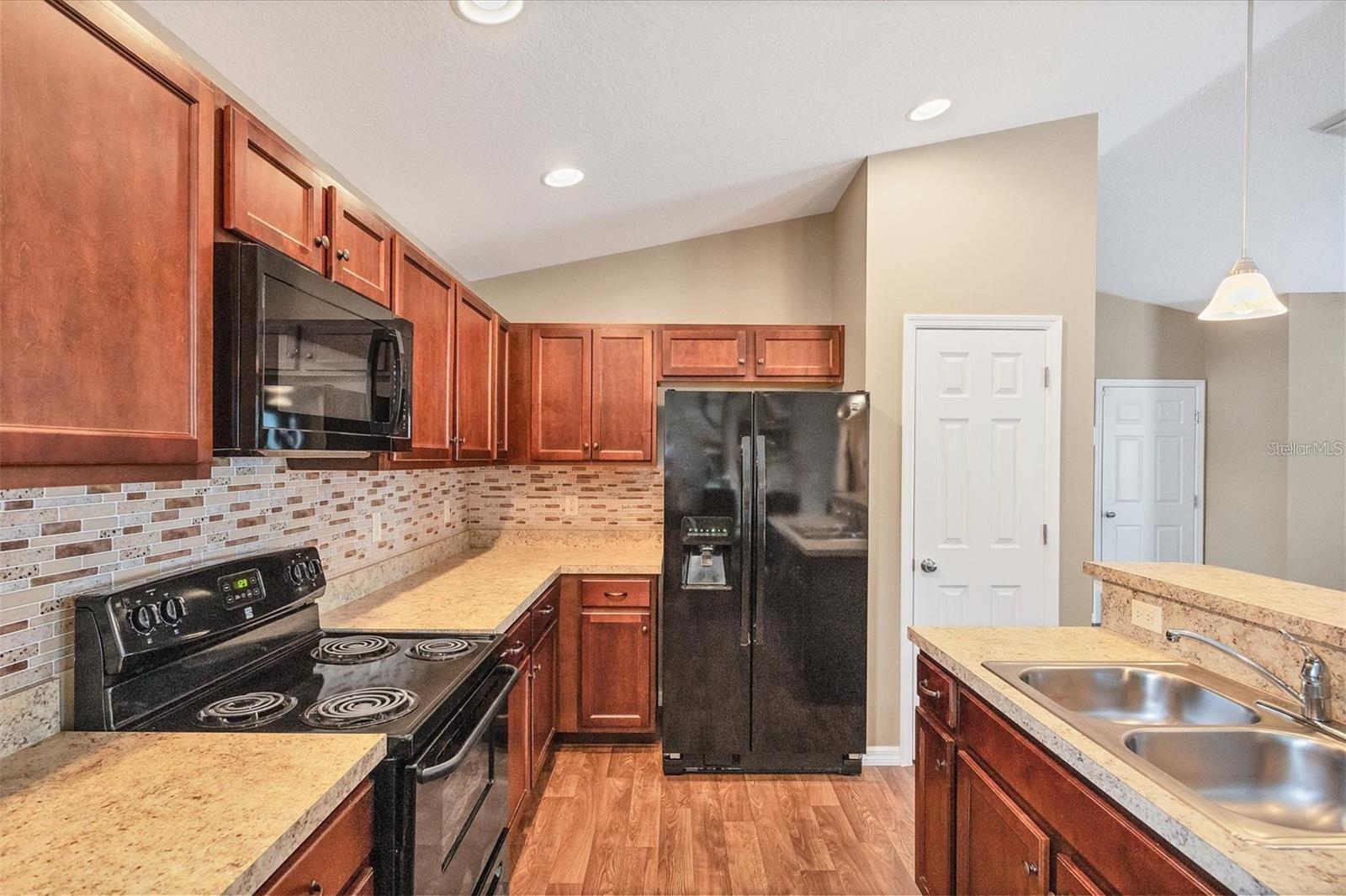 4032 11th St E Property Photo 16