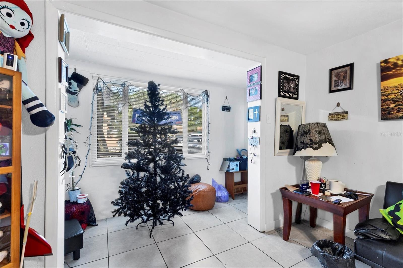 234/236 Colonia Ln E Property Photo 6