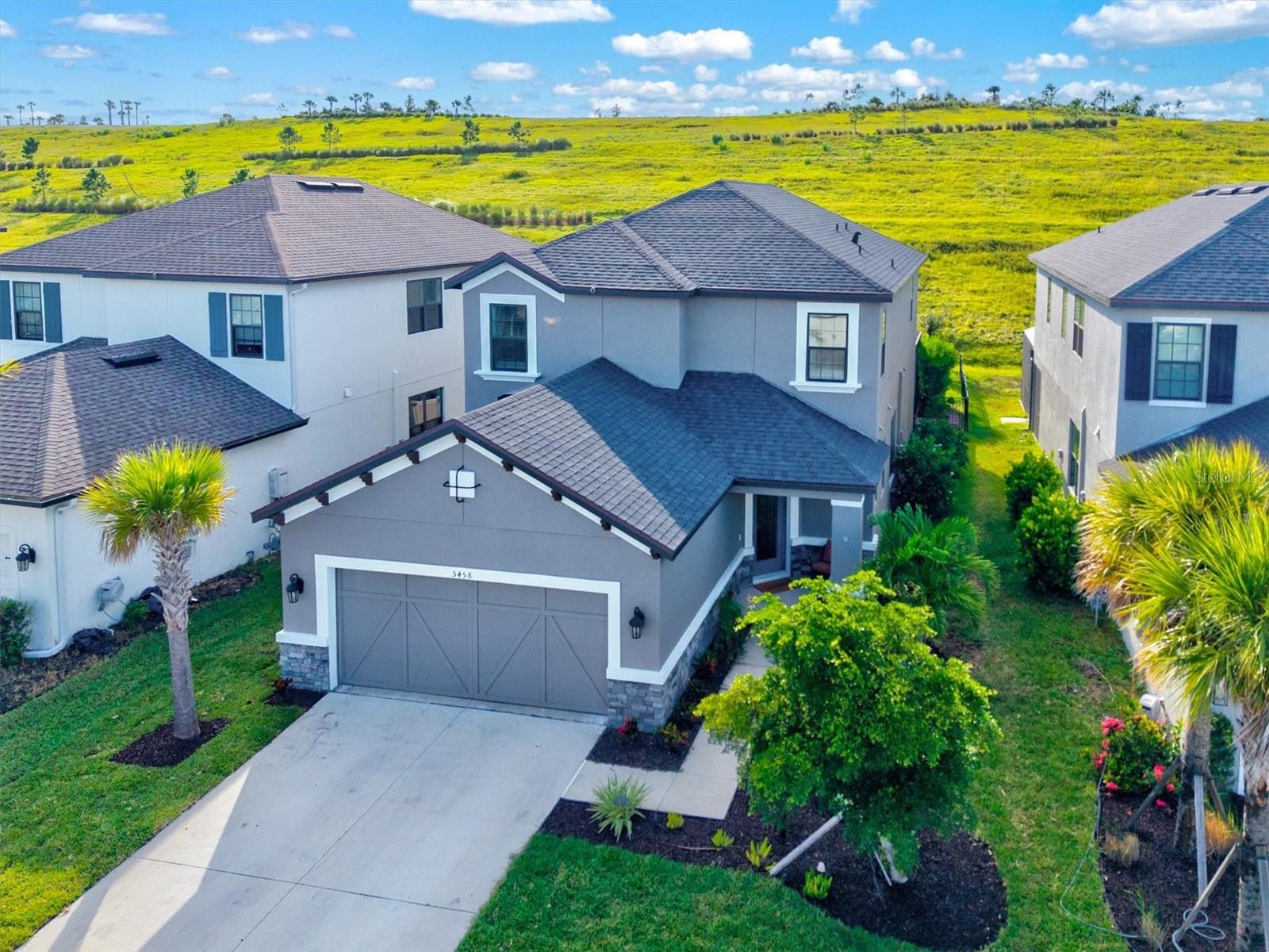 5458 Summit Gln Property Photo 1