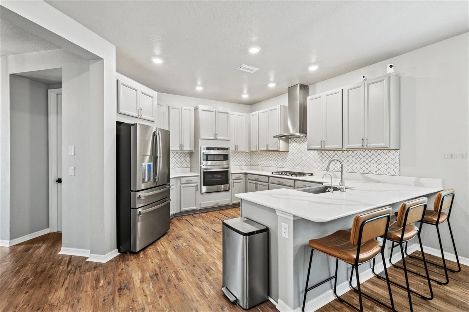 5458 Summit Gln Property Photo 8