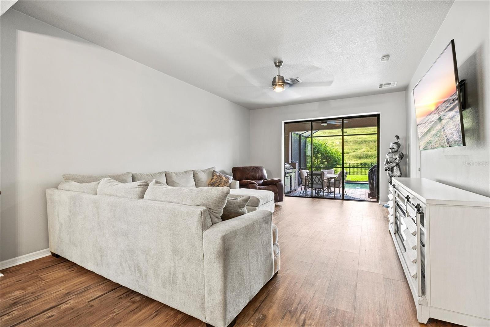 5458 Summit Gln Property Photo 20