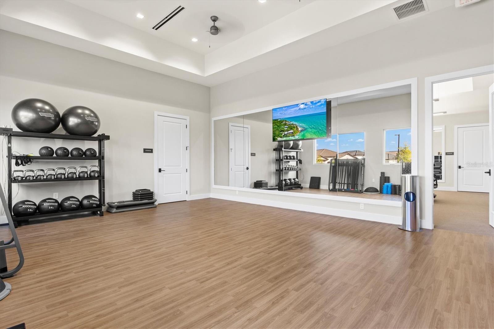 5458 Summit Gln Property Photo 81