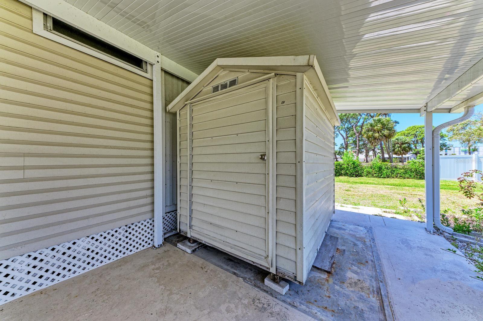 348 Tropic Dr Property Photo 24
