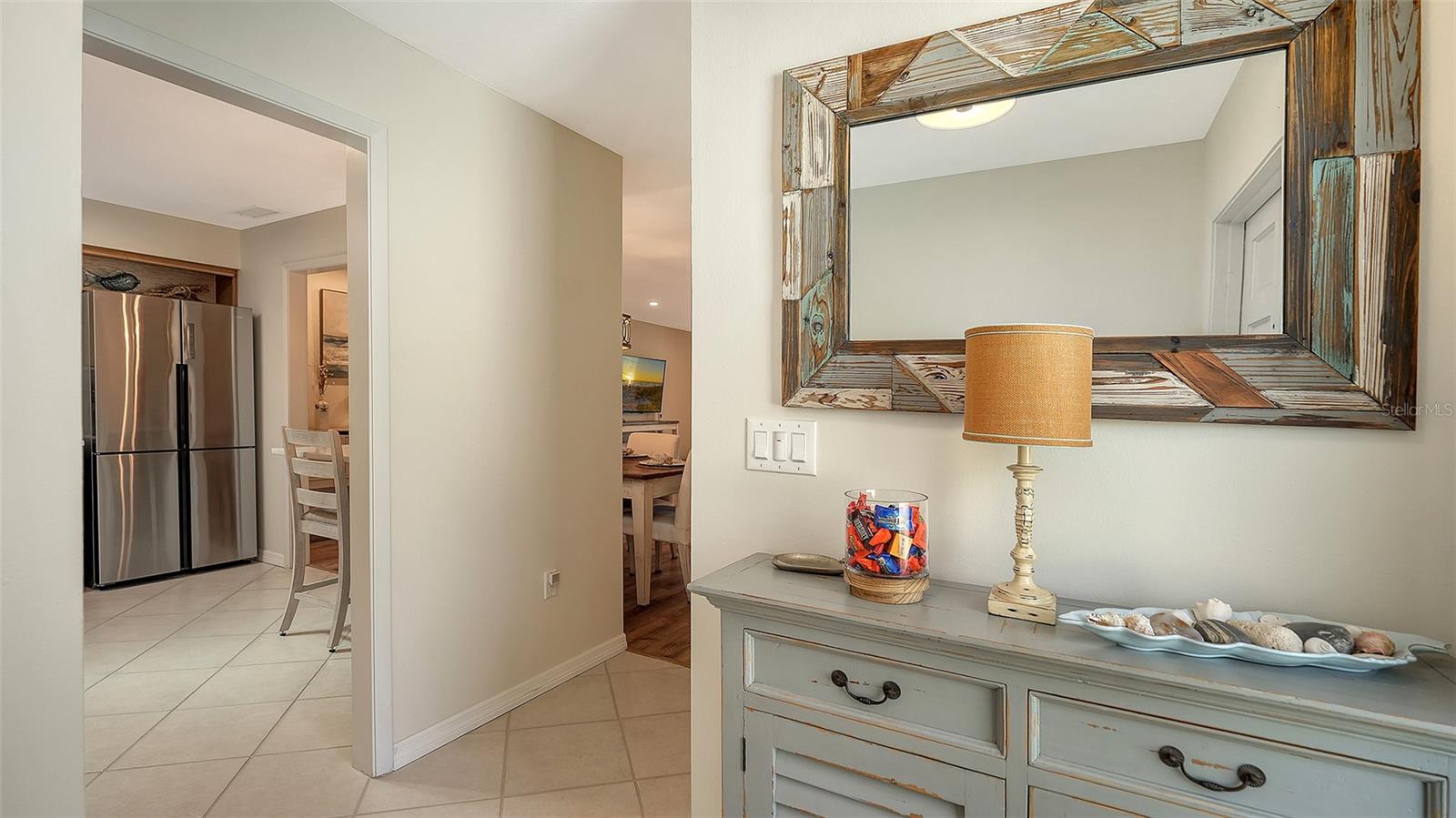 902 68th St W #902 Property Photo 3