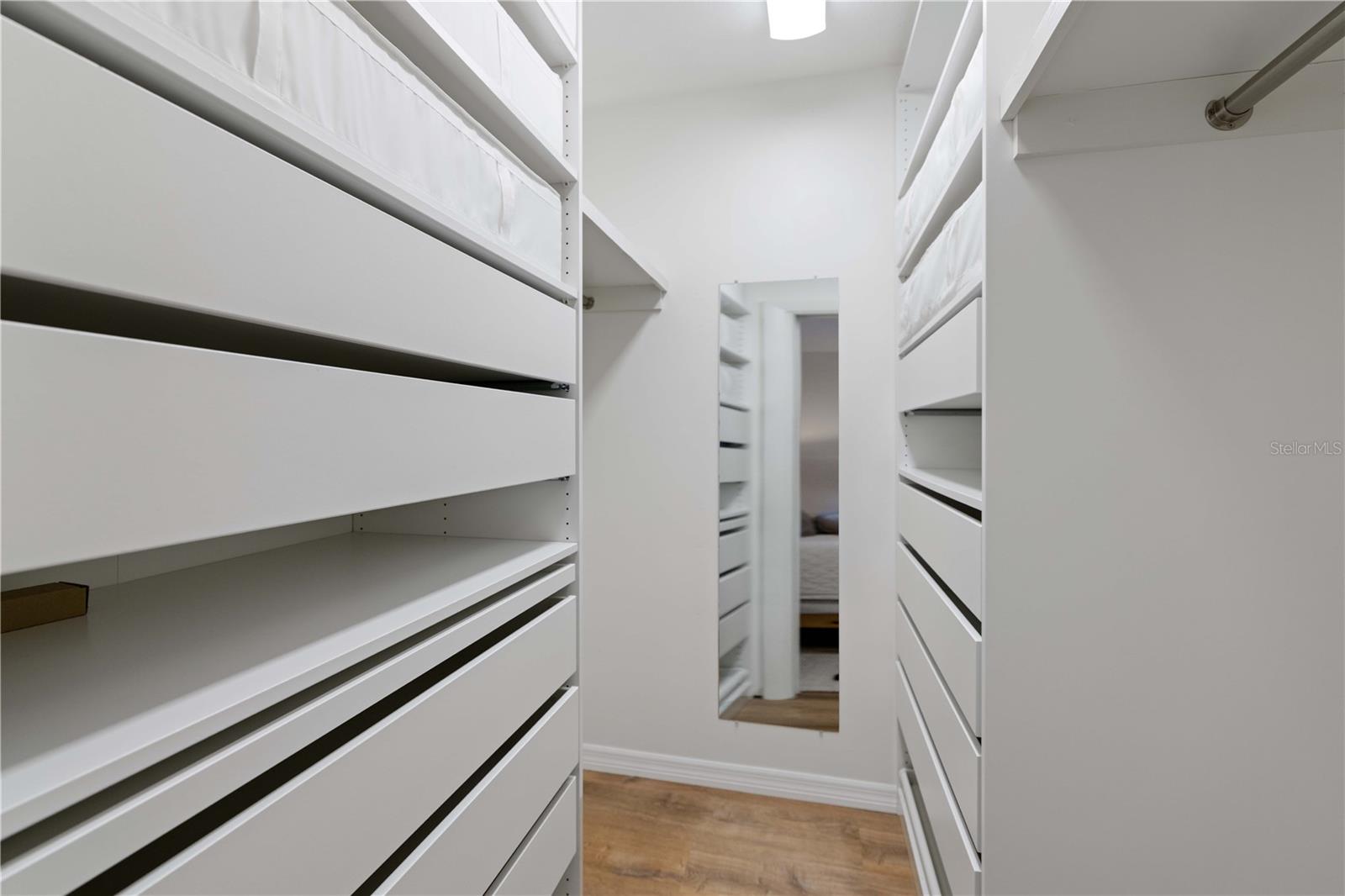 902 68th St W #902 Property Photo 19