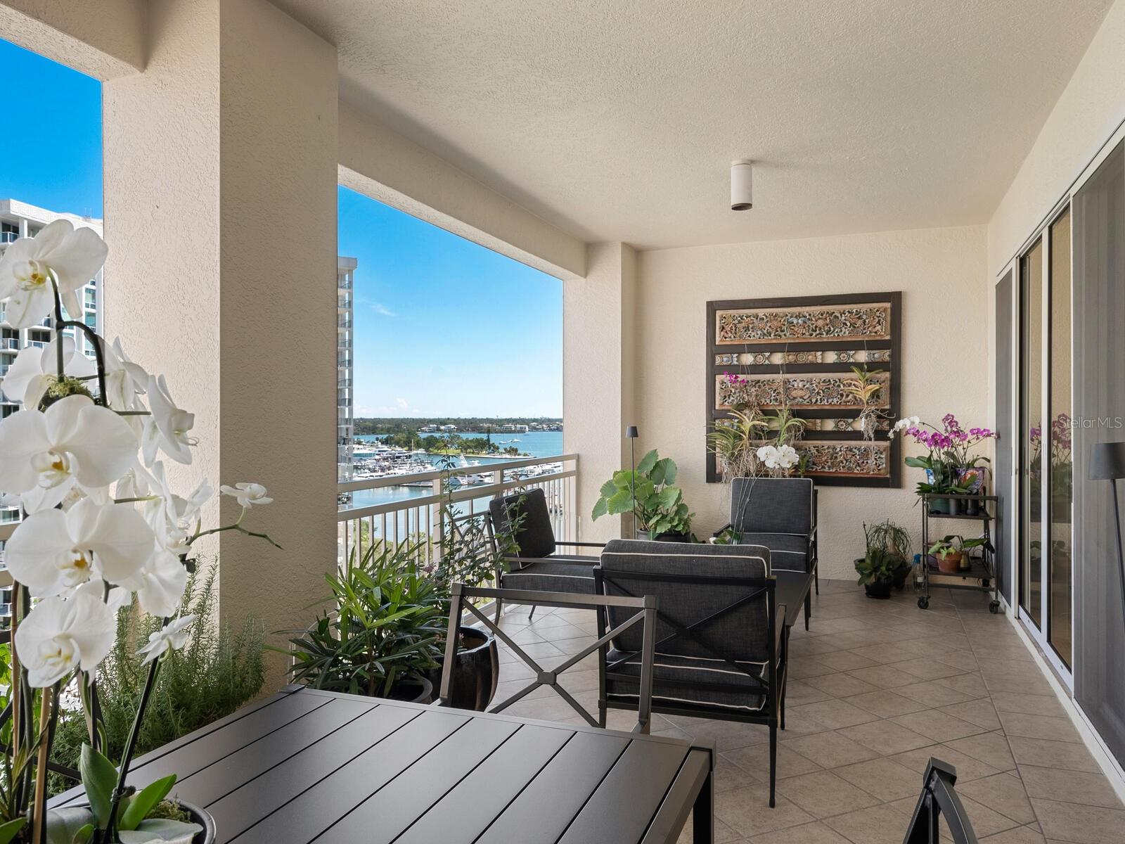 35 Watergate Dr #906 Property Photo 17
