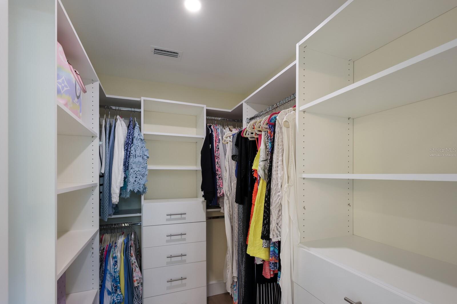 1253 N Basin Ln Property Photo 35