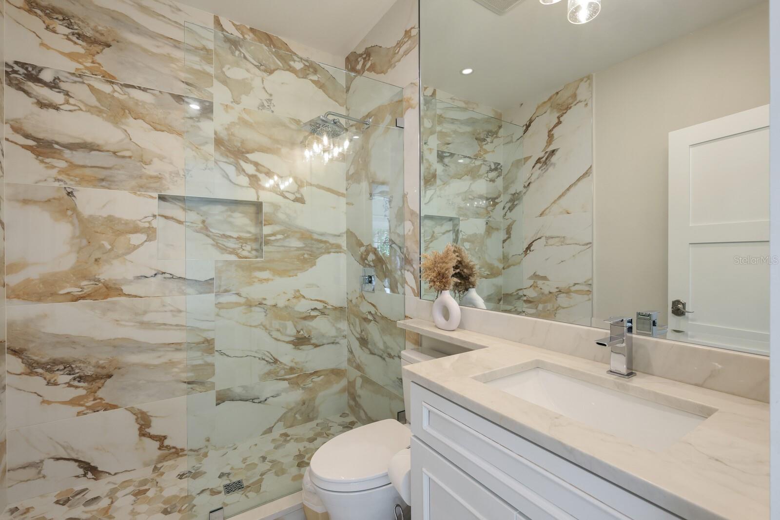 1253 N Basin Ln Property Photo 47