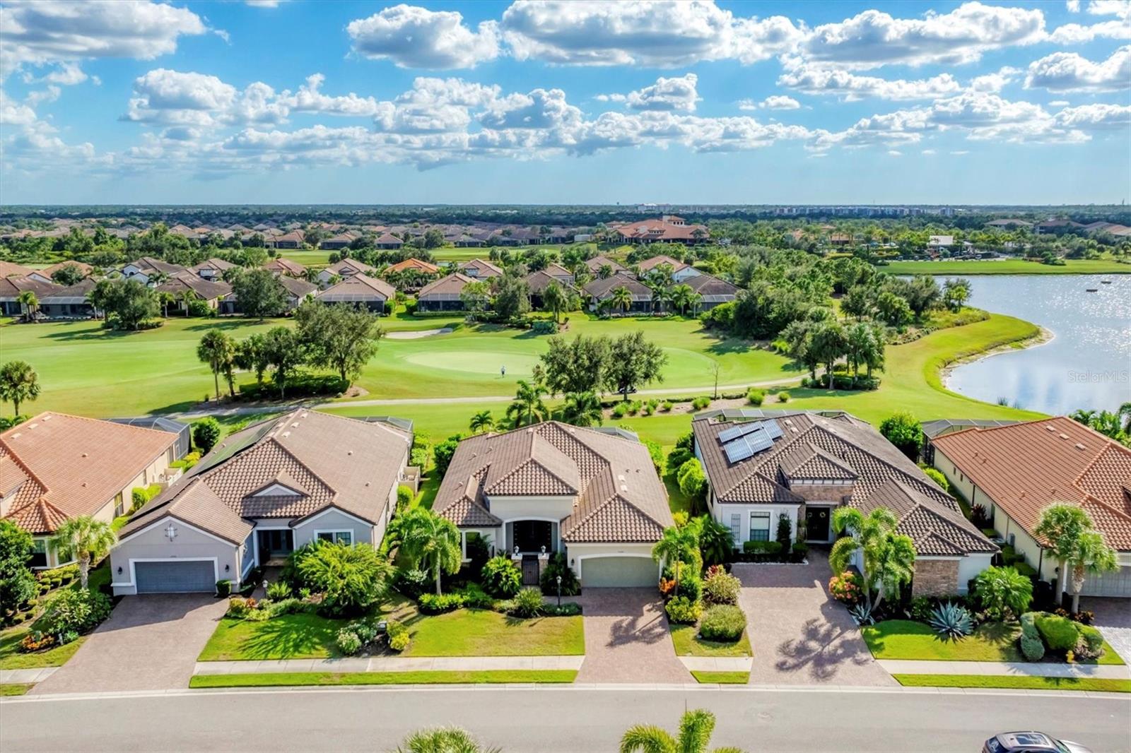 13046 Sorrento Way Property Photo 5