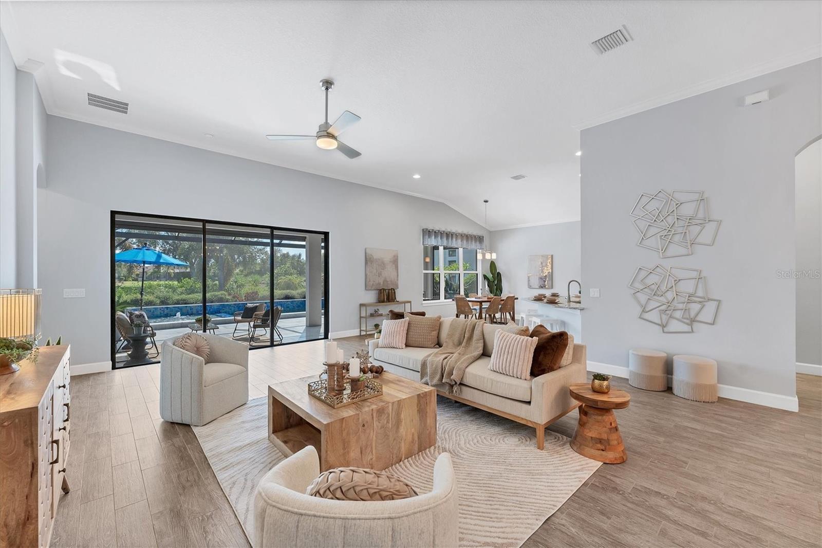 13046 Sorrento Way Property Photo 10